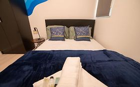 Spacious And Stylish 1 Bed Modern Flat
